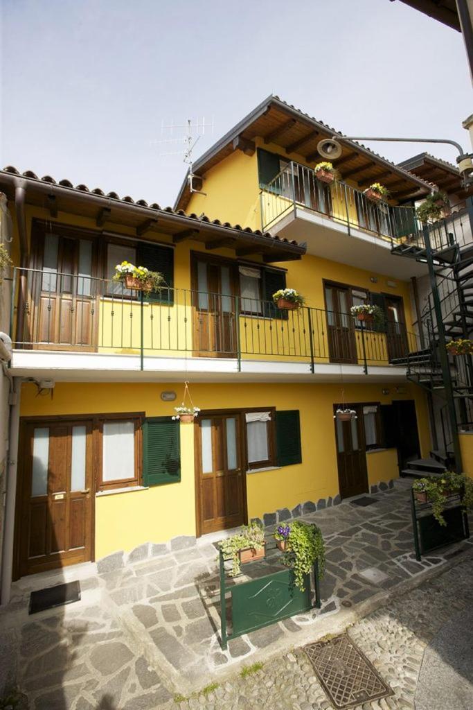 Dependance Pesce D'Oro Hotel แวร์บาเนีย ภายนอก รูปภาพ